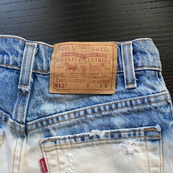 LEVI's 512 Slim Fit High Waist Straight Leg Shorts Bleach Pattern - Picture 3 of 9